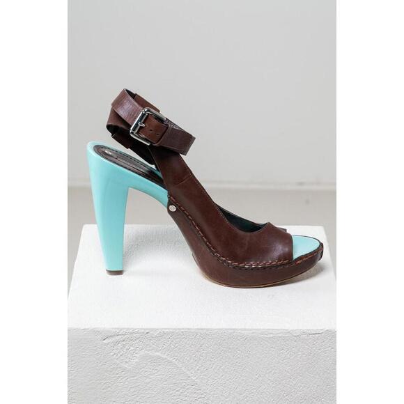 Celine Blue Block Heel Leather Pump - Picture 3 of 5